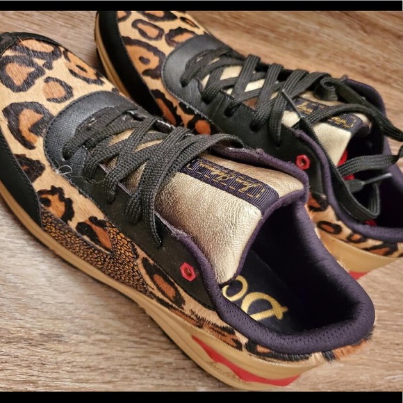 Sam Edelman - Picture 1 of 3